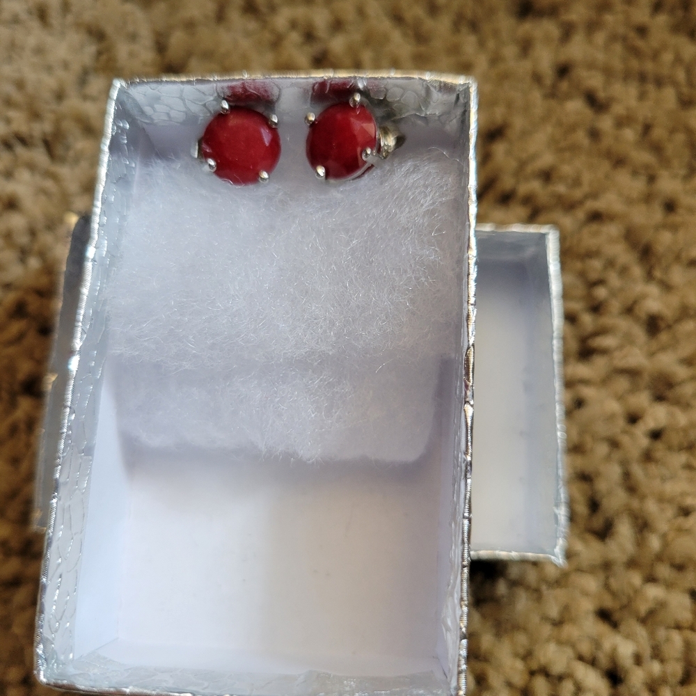 Ruby Earrings - Picture 3 of 3